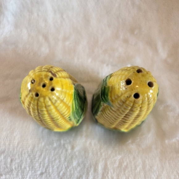 Vintage Japan Half Shucked Corn On the Cob Salt and Pepper Shakers Ceramic - Picture 2 of 8